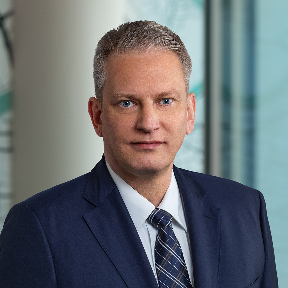Dr. Lars Andrees